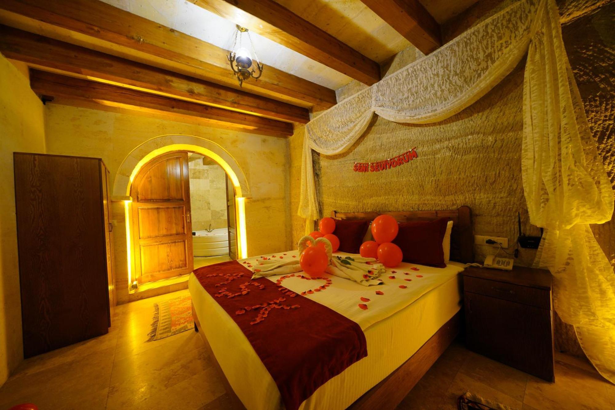 Balloon Cave Hotel Goreme Bagian luar foto
